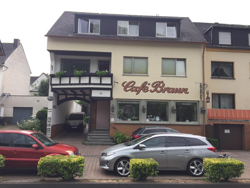 Pension Cafe-Braun Loef Exterior photo